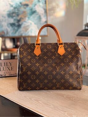 Louis Vuitton Monogram Speedy 30 Made in France in June 1998 very good condition